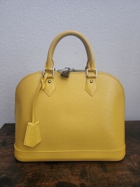 Louis Vuitton Epi Alma PM Citron Yellow